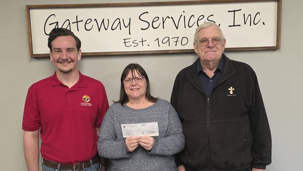 Knights of Columbus donates $3,002 to Gateway Services