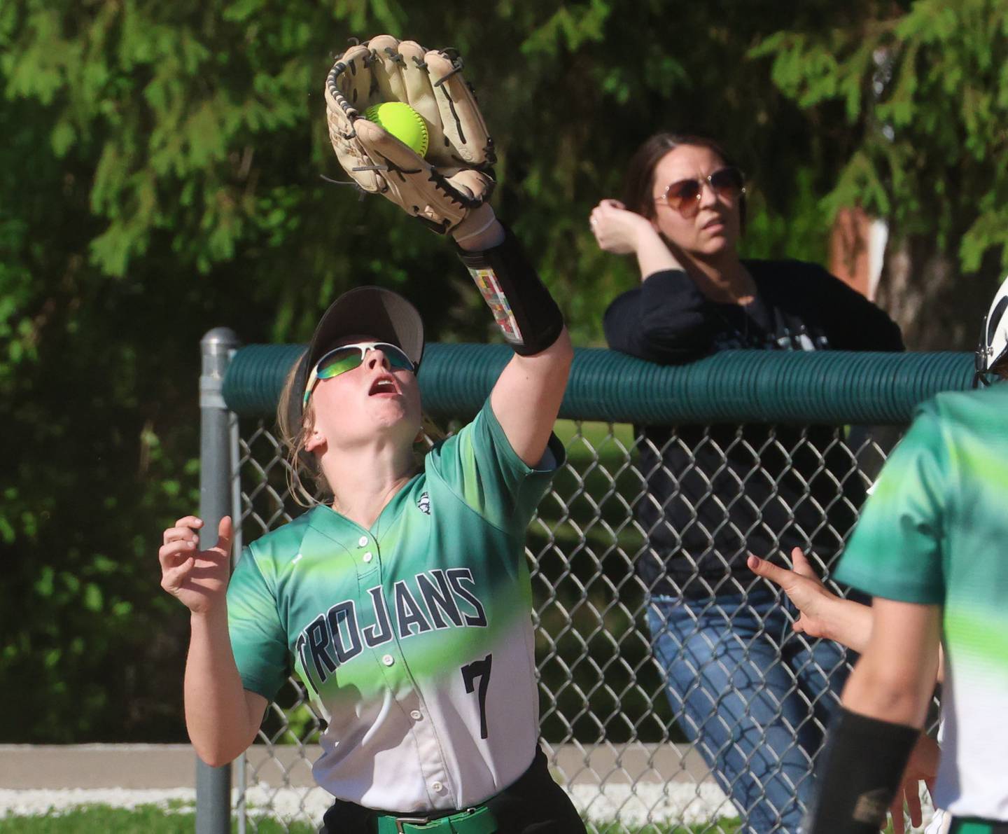 Dwight's Taylor Frobish makes a catch on the infield on Friday, May 15, 2026 at St. Bede Academy.