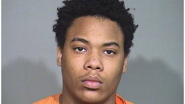 Woodstock man, 18, accused of Snapchat gun threats while on pretrial release in alleged Walmart beating