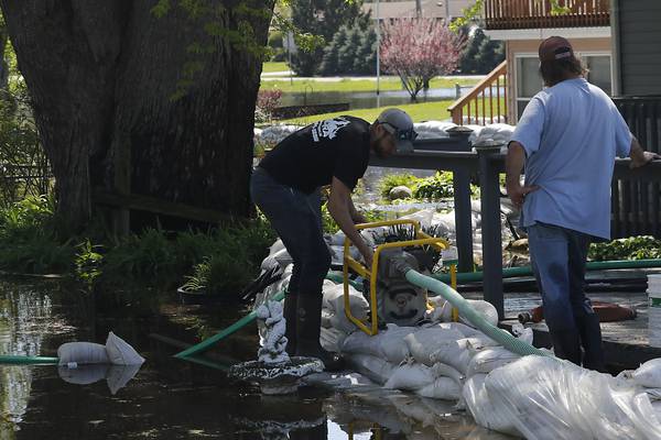 Flood watch: Fox Lake level begins to drop; river could crest late Thursday at Algonquin Dam