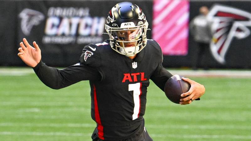 Atlanta Falcons quarterback Marcus Mariota (1) is shown during an NFL football game against the Cleveland Browns Sunday, Oct. 2, 2022, in Atlanta. (AP Photo/John Amis)