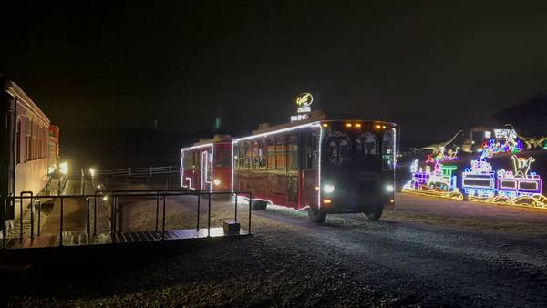 Volo Museum’s Holiday Trolley Adventure features new twists this season
