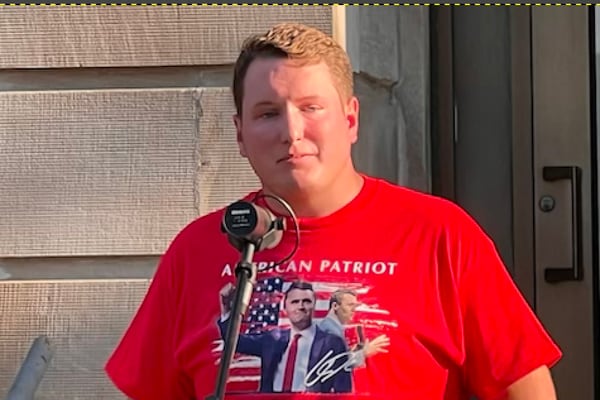 Dixon residents turn out in tribute to Charlie Kirk; lawmakers say violence must stop