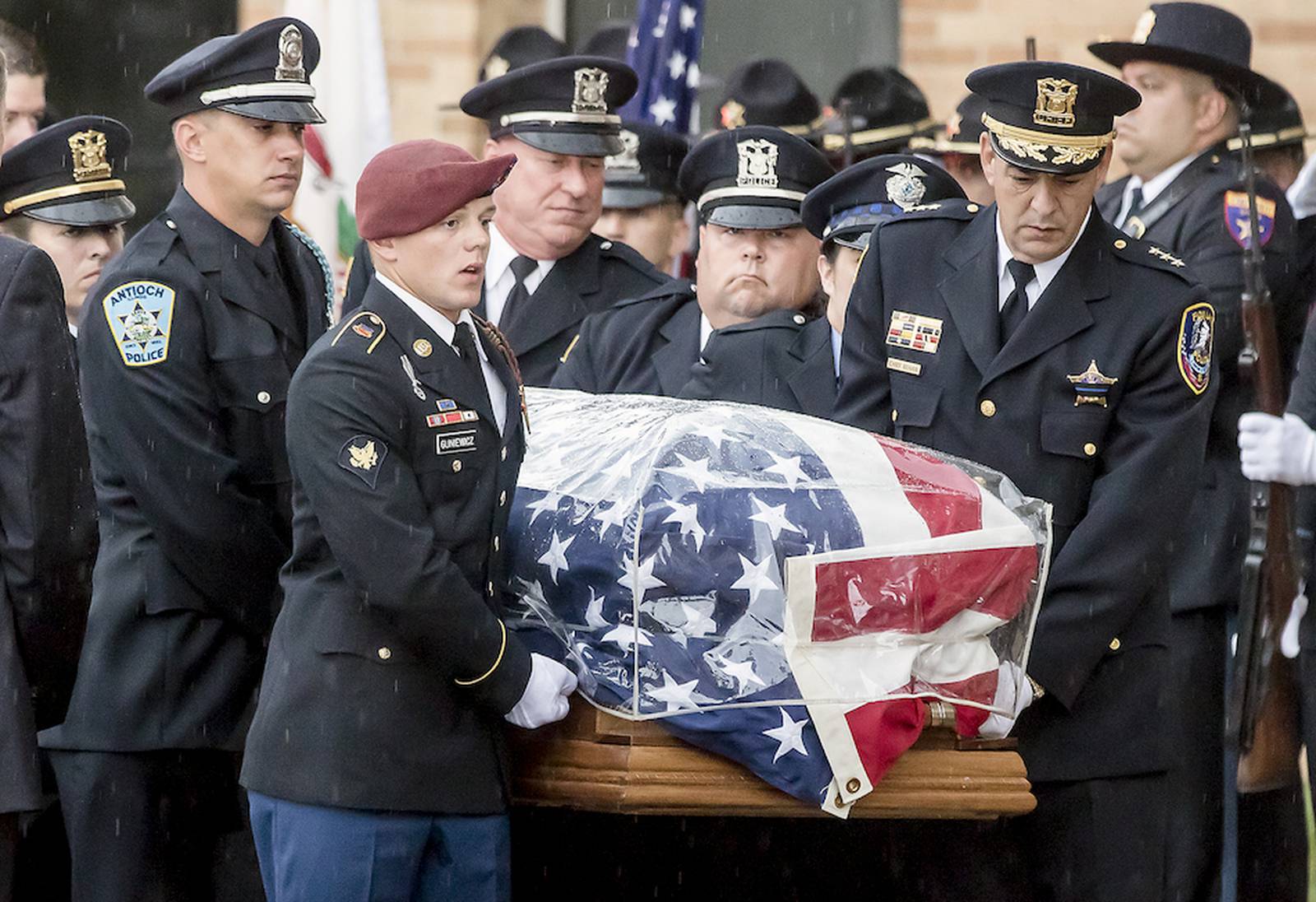 Fox Lake Police Lt. Joe Gliniewicz's laid to rest amid sea of support