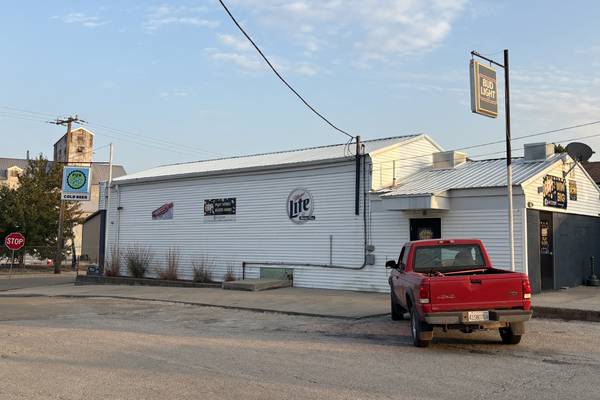 Streator panel recommends $15K facade grant for Pub 820