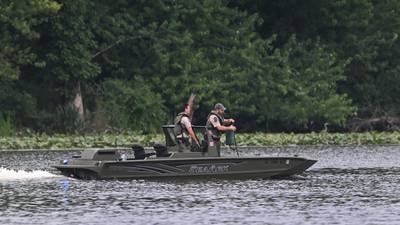 Crews searching Fox River in St. Charles to recover missing kayaker 