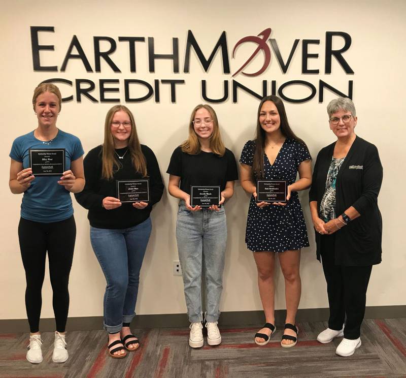 Pictured are scholarship winners Riley Mont, Jenna Buss, Cecelia Woods, Sara Sienkiewicz with Earthmover Credit Union CEO/President Kelly McDonough.
