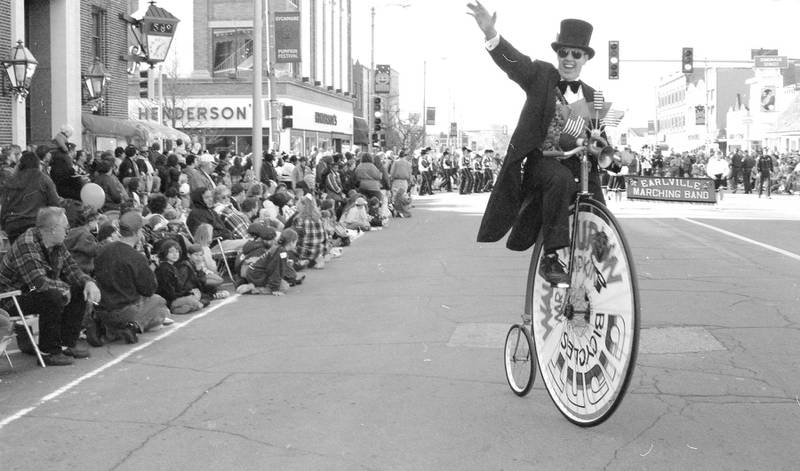 Mr. Pumpkin, Wally Thurow, makes his appearance in the Sycamore Pumpkin Parade at State and Somonauk, circa 1995.