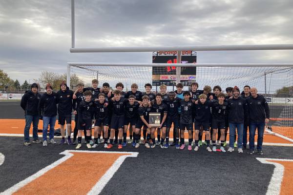 Minooka’s magical season continues with regional championship victory over Bradley-Bourbonnais