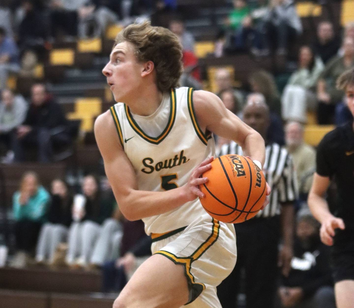 Crystal Lake South’s Carson Trivellini moves the ball against Waubonsie Valley during Hinkle Holiday Classic varsity boys basketball tournament title game action on Friday, Dec. 27, 2024 at Jacobs High School in Algonquin.