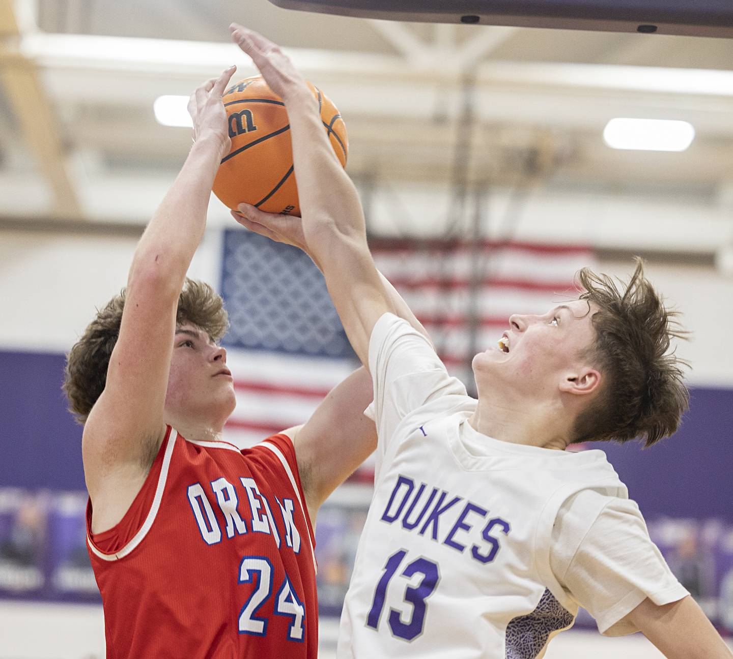 Oregon’s Ethan Peeling puts up a shot against Dixon’s Beckham Rock Tuesday, Feb. 3, 2026.