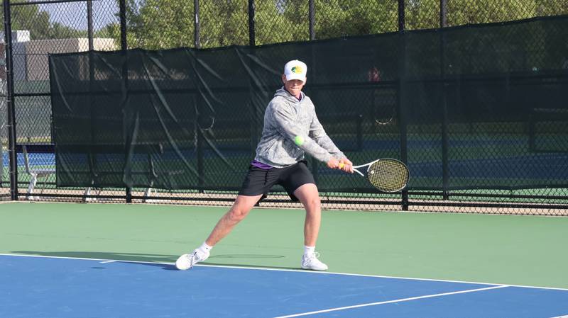 Rochelle's Sam Sergeant hits a shot during the Hubs' dual meet with St. Bede.