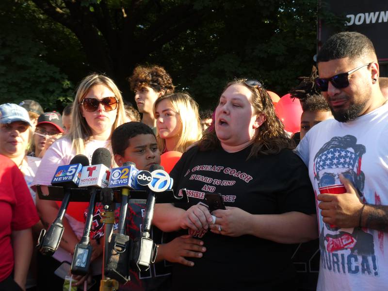 A prayer vigil and balloon release was held at Oriole Park in Chicago on Monday night, August 1, 2022 to mourn the loss of seven killed, including Lauren Dobosz and her four children, in a tragic car crash that occurred Sunday on I-90 near Hampshire.