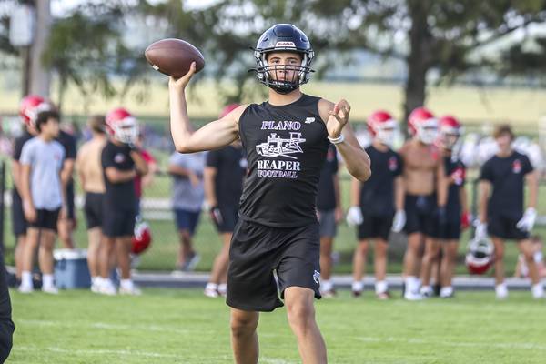 Plano’s Dylan Saunders, back home at quarterback, set to lead Reapers into new season