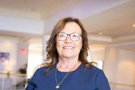 DePue native wins ‘Gift of Sight’ Award
