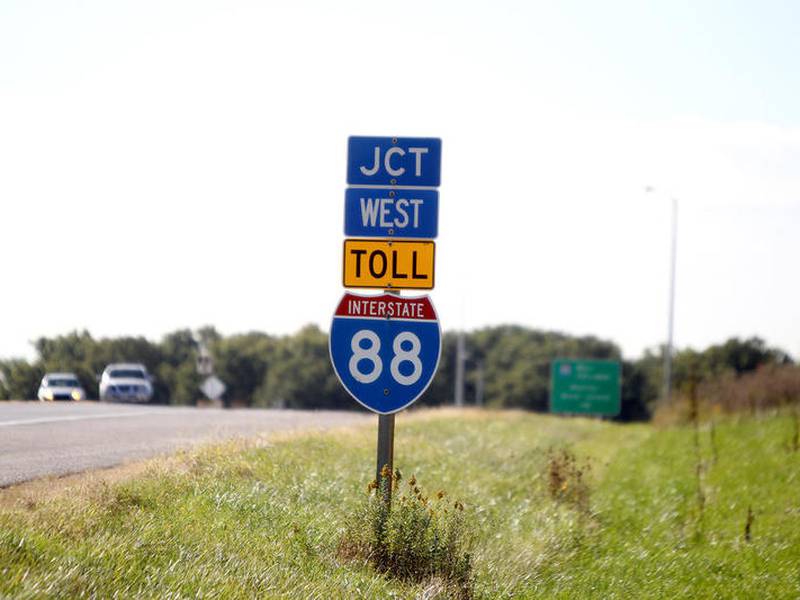 Tollway leaders assert rate hikes tucked into transit legislation are their call