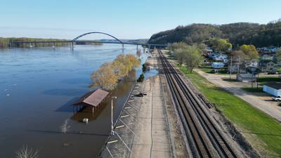 Chance lessens that precipitation will make flooding worse along Mississippi River 
