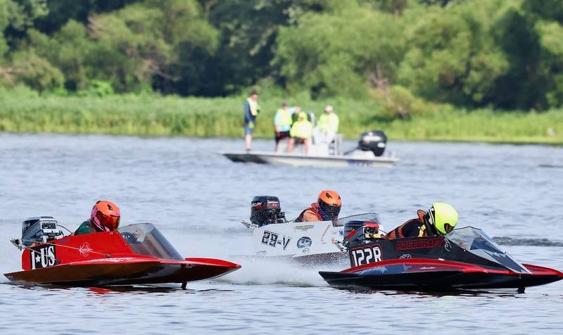 (From left) Harper Kelly-Moer of Takoma Wash., Rayce Bosnich of Williamsfield and Brody Wyant of Black Diamond Wash., race during the APBA Pro National Boat Races on Sunday, July 27, 2025 in DePue.
