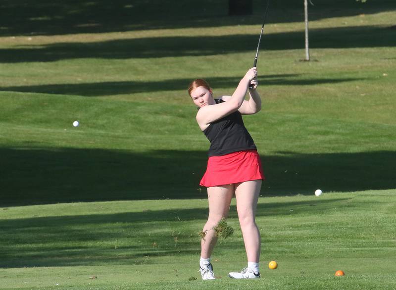 Ottawa's Gwen Jimenez tees off on Monday, Sept. 8, 2025 at Deer Park Golf Club in Oglesby.