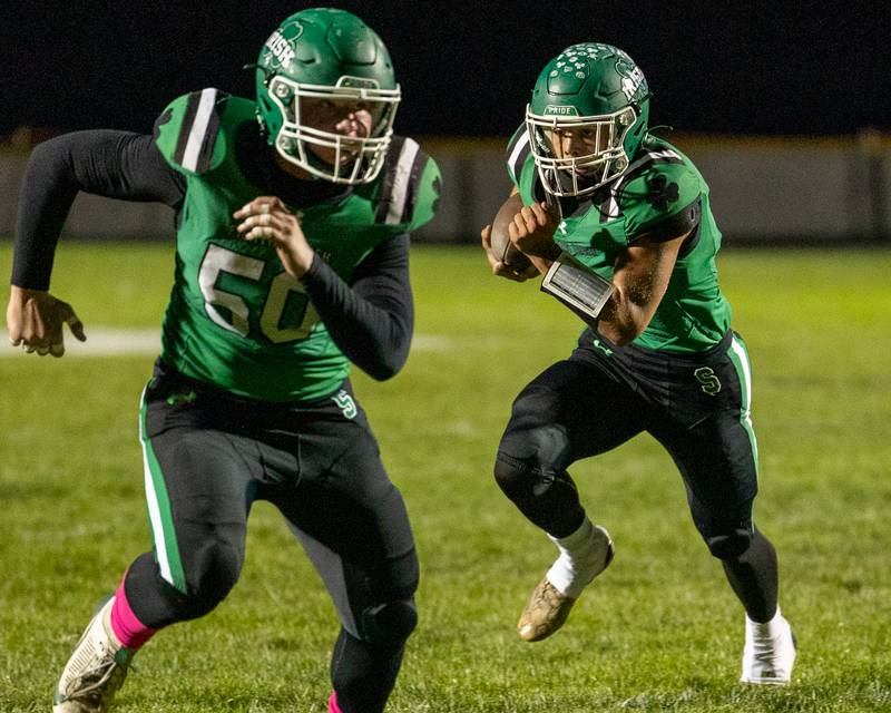 Gunnar Varland (2) of Seneca runs ball on Friday, Oct. 10, 2025 at Seneca High School in Seneca.
