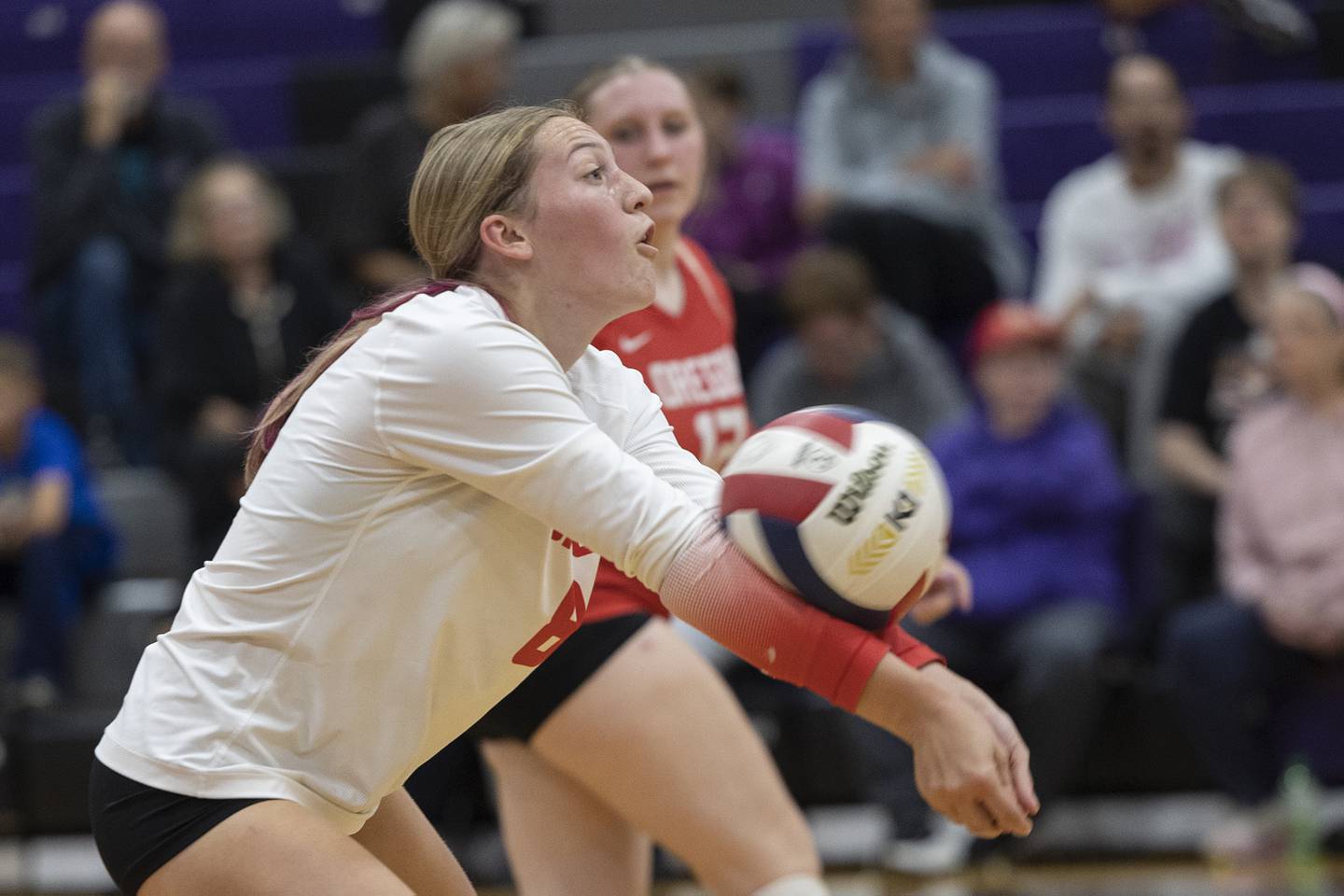 Oregon’s Addi Rufer makes a play in the first set against Dixon Thursday, Oct. 9, 2025.