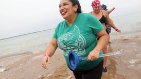 Waukegan Polar Bear Plunge draws hundreds in support of special recreation