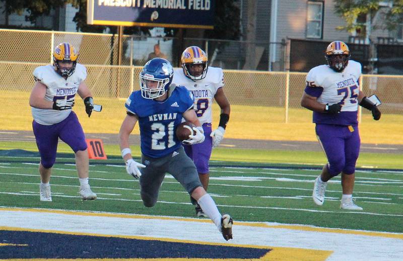 Newman’s Briar Ivey runs with the ball Saturday, Sept. 7, 2024, against Mendota.