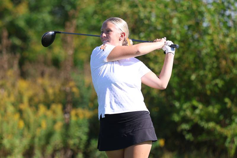 Minooka's Grace Mangun tees off the 12th hole in the 2A Rich Township Regional girls golf tournament on Tuesday, Sept. 30, 2025 in University Park.
