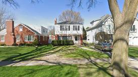 Single-family home sells in La Grange for $517,000