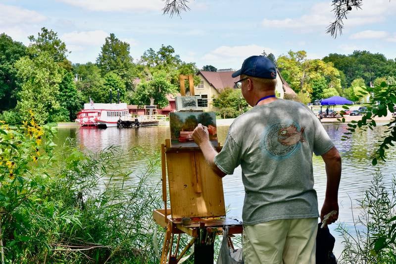 Eric Zygowicz, from Huntley, paints during a previous St. Charles Arts Council Plein Air event. The 2025 event is Aug. 18-24.