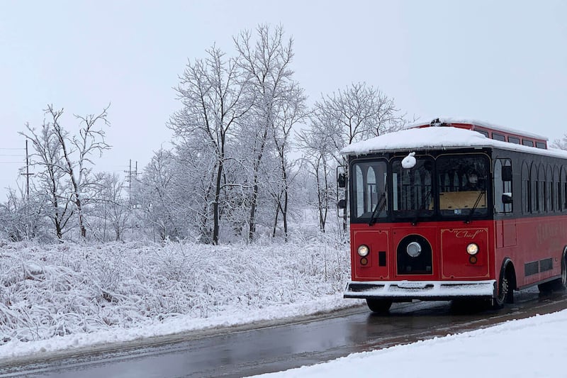 Wildlife Trolley Tour - Photo provided by Starved Rock Lodge and Conference Center