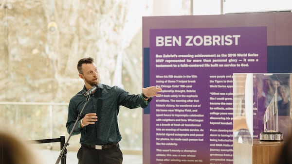 Cubs icon Ben Zobrist brings World Series MVP trophy to Olivet