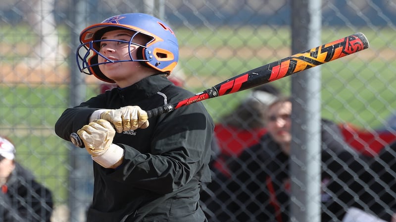 A European tournament took away the long ball. Genoa-Kingston slugger Lizzy Davis didn’t blink
