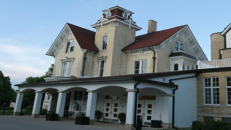 5 things to do in McHenry County: 4th Fridays Art Show in Crystal Lake, Bunny Brunch this weekend