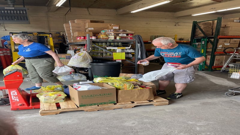 Letter carriers organize food drive for Hall Township Food Pantry