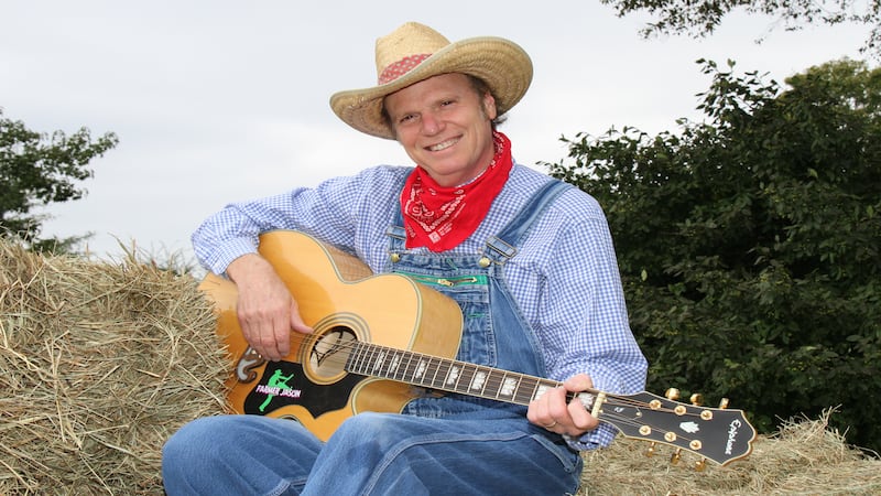 ‘Farmer Jason’ to perform concert at Bureau Valley on March 13 