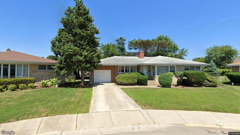 What were the best deals for residential properties in DuPage / Cook County the week of March 23?