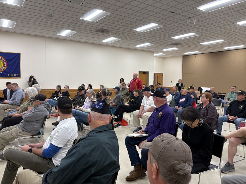 Michael Ruffner of Antioch asks U.S. Sen. Tammy Duckworth a question during a town hall May 17, 2025.
