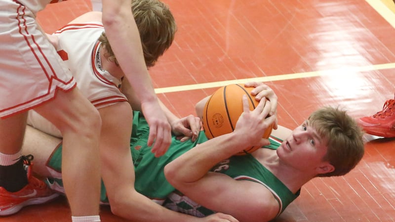 La Salle-Peru bounces back with 55-37 blowout win over Ottawa
