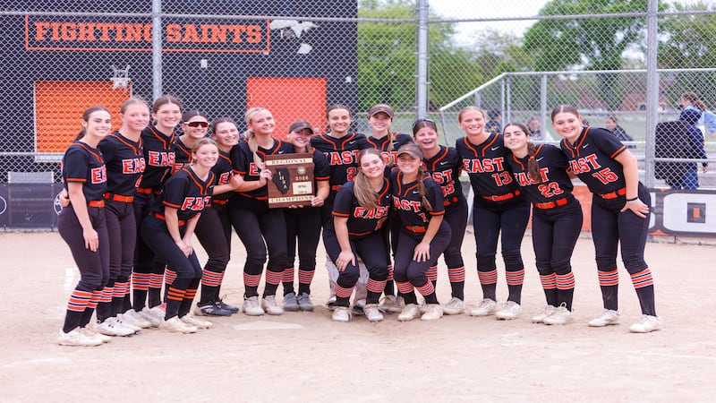 Emily Moline’s home run, Hannah Wulf’s pitching leads St. Charles East over Schaumburg for home regional title