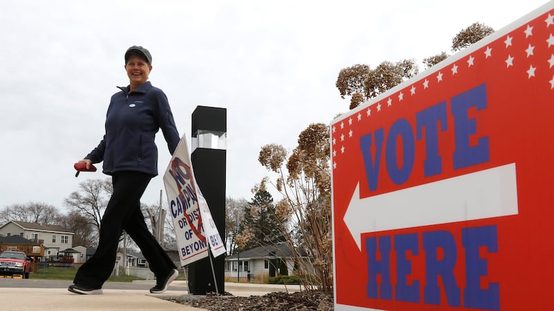 Early voting expands in McHenry County Monday for primary election