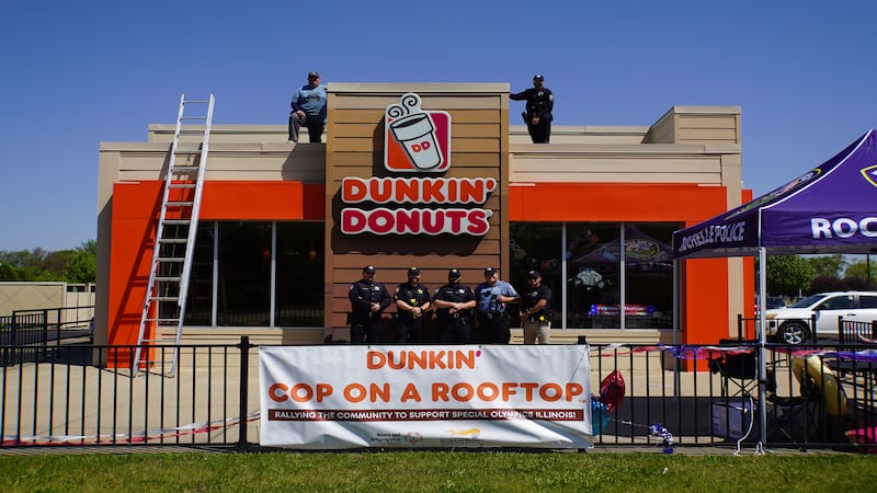 Cop on a rooftop: Rochelle Police Department raises money for Special Olympics Illinois
