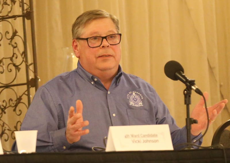 Mendota Mayor Dave Boelk speaks during a candidate forum on Tuesday, March 11, 2025 at the Mendota Civic Center. The event was put on by the Mendota Chamber of Commerce.