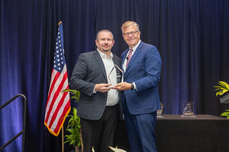 First Secure Community Bank was recently honored with an Illinois Bankers Association Community Service Award. Randy Hultgren, president and CEO of the Illinois Bankers Association (right), and Ralph Czechowski, president and CEO of First Secure Community Bank.