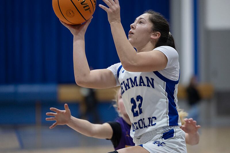 Newman’s Anna Propheter puts up a shot against Mendota Thursday, Dec. 4, 2025.
