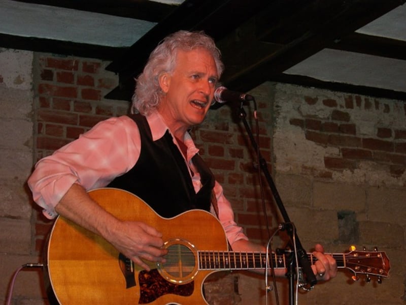 In celebration of the 250th anniversary of the United States, the Volunteer Millers of de Immigrant Dutch Windmill will host folk singer Bucky Halker on Tuesday, May 12.