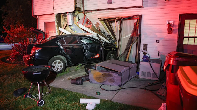 Police: Woodstock man attempted to cause ‘great harm to himself’ when he crashed car into townhome
