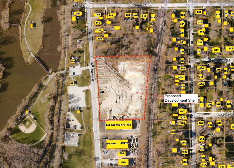 Proposed affordable apartment development near the Fox River in Batavia received an endorsement from City Council members at their Monday meeting.