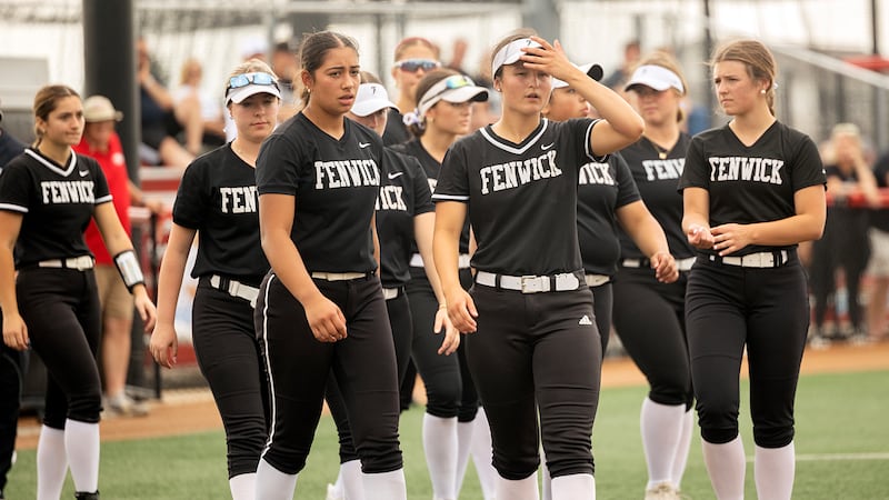 Photos: Fenwick meets Glenwood in the 3A state softball semifinal