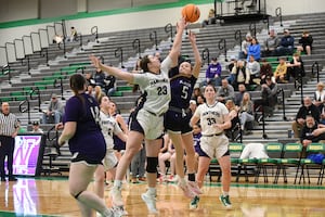 Manteno vs. Wilmington, IHSA Class 2A Seneca Regional championship girls basketball